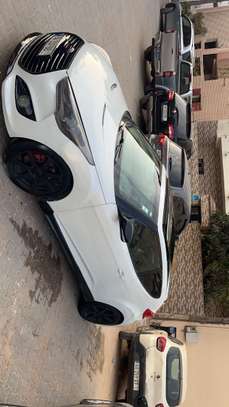 Hyundai Veloster turbo image 8