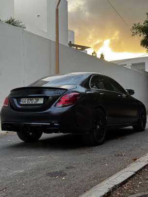 Mercedes C300 custom en c63 noir mat design sportif image 15