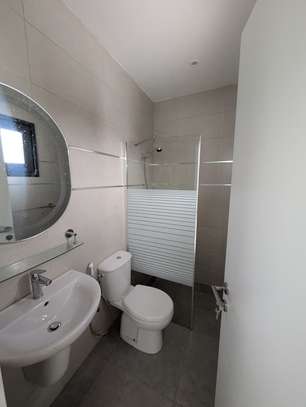 F3 VIDE HAUT STANDING AU POINT E , SOUROK 5 image 10