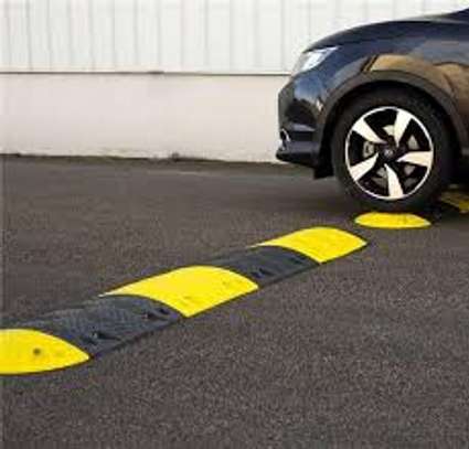 Ralentisseur ou dodane image 1