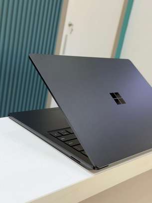Microsoft Surface Laptop 5 professionnel image 1