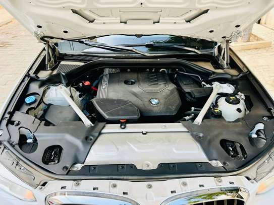 BMW X4 2020 image 6