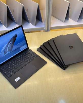 Microsoft Surface Laptop 4 Rayzen 5 Pro image 2