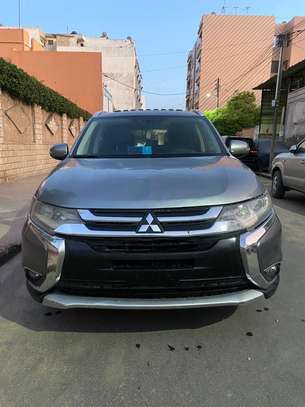 Mitsubishi Outlander  2016 image 3