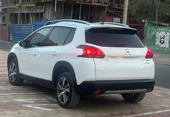 Peugeot 2008 2016 image 8