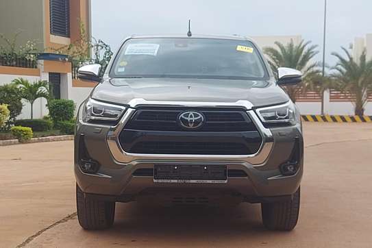 TOYOTA HILUX 2021 image 1