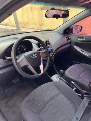 Hyundai Accent 2016 image 4
