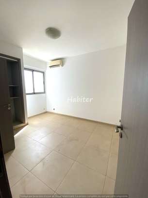 Magnifique Appartement de luxe à louer à Mermoz image 3