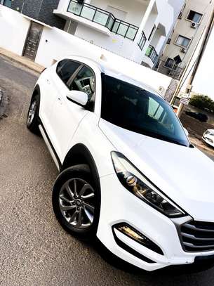 Hyundai Tucson image 4