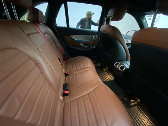 Mercedes-Benz  2019 image 10