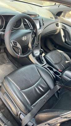Hyundai Elantra image 6