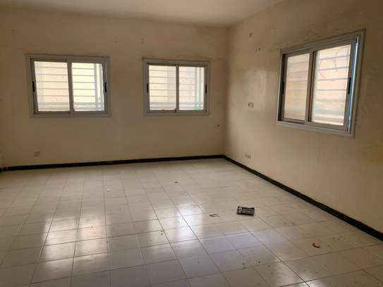 Studio appartement à Keur Mbaye Fall image 4