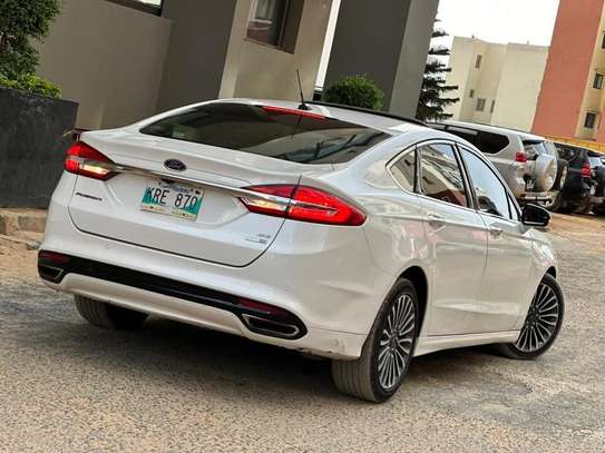 Ford fusion image 11