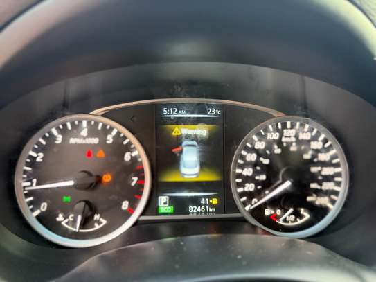 Nissan santra image 10