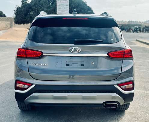 Hyundai Santa Fe 2020 image 6