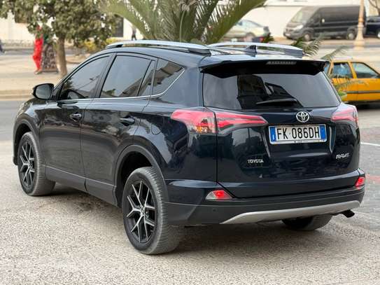 Toyota Rav 4 image 13