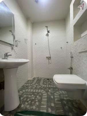 Chambre meublée à louer en colocation –  (Cité Batrain) image 4
