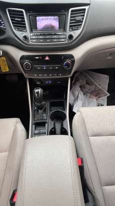 HYUNDAI TUCSON VENAT image 10