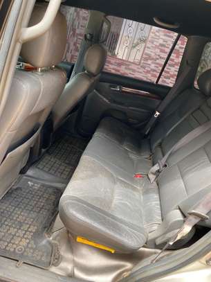 toyota landre cruser image 9