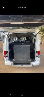 Nissan NV200 7places image 6