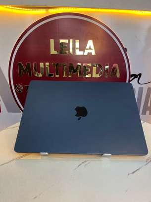 MacBook Air m3 16/256 image 2