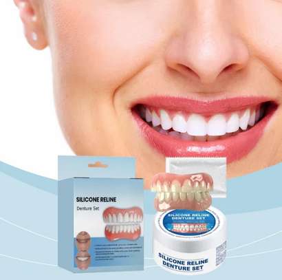 Prothèses Dentaires Pour un Bel Sourire image 1