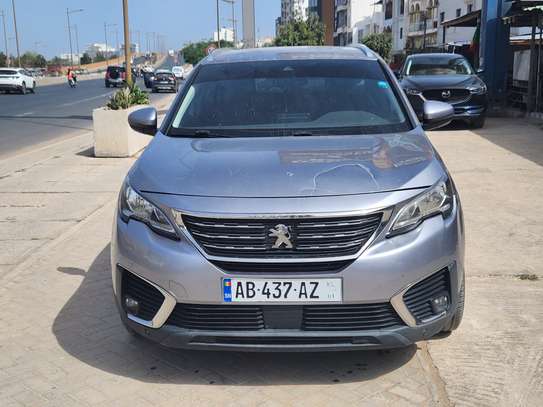Peugeot 5008 image 1