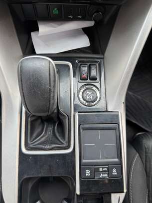 Mitsubishi Éclipse Cross image 11