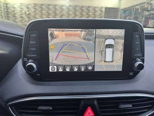 HYUNDAI SANTA FE 2019 image 4