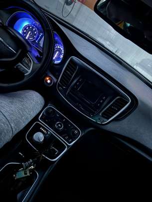 Chrysler c200 2015 image 4
