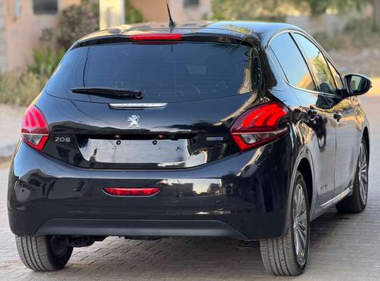 Peugeot 208 2016 image 4