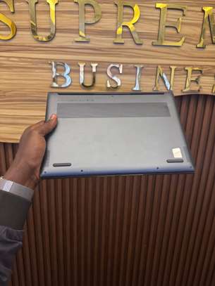 Yoga slim 7pro icore7 256g ram8 image 3