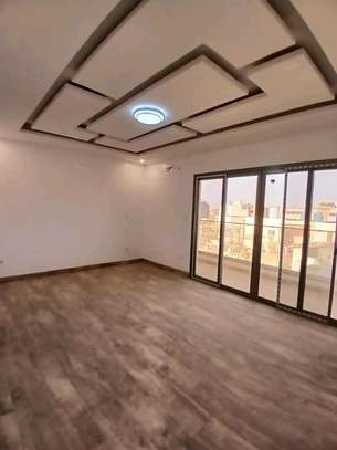 Appartement avec piscine commune et salle de sport image 9