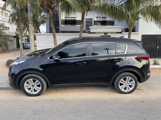 2018 Kia Sportage 4th Gen - All Black image 4