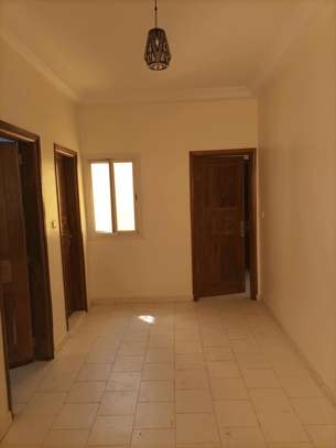 Mermoz appartement neuf de type F3 à louer image 7