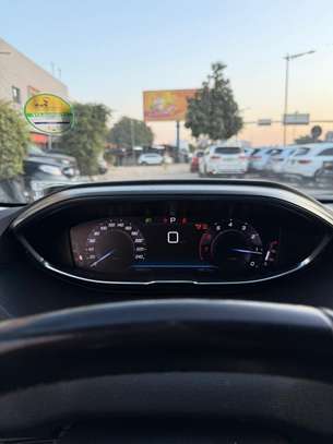 Peugeot 3008 2022 image 4