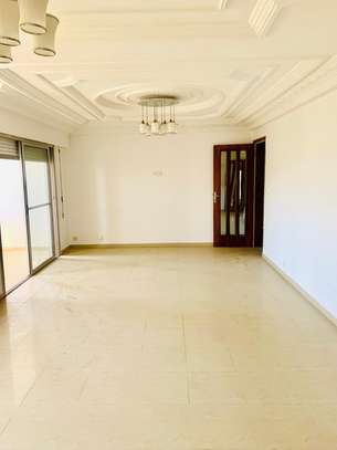 APPARTEMENT F4 À LOUER FENÊTRE MERMOZ image 5