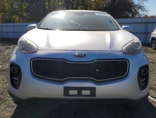 Kia Sportage image 2