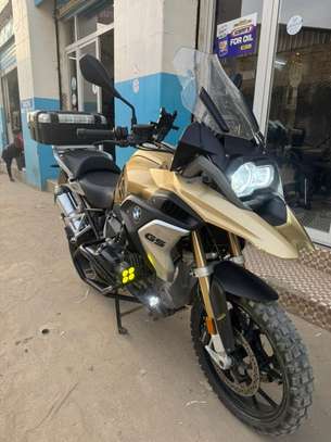 BMW Gs R1200 image 2