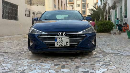 Hyundai Elantra image 3