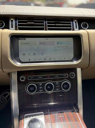 Range Rover Vogue image 4