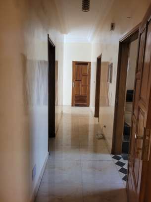 Trois chambres à louer par mois image 12