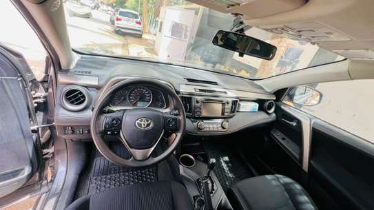Toyota rav 4 XLE 2015 image 8