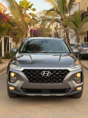 Hyundai Santafé image 2