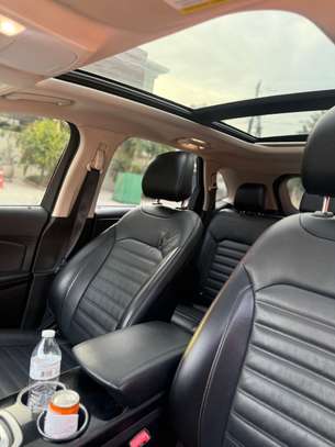 Ford Edge all black image 9