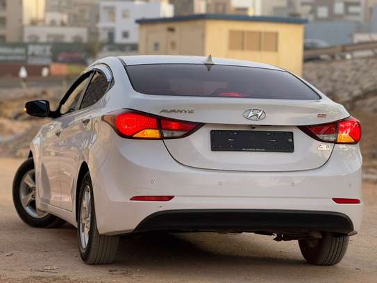 Hyundai avante image 10