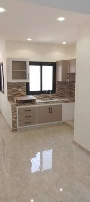 Joli appartement a louer a ngor Zone calme image 4