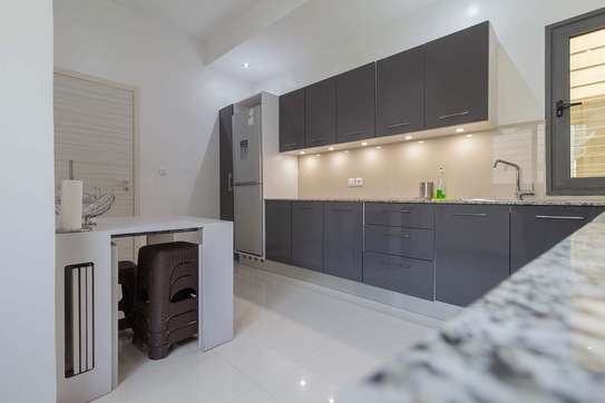 Appartement F3 meublé à louer aux Almadies image 15