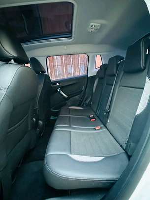 Peugeot 2008 2018 image 10