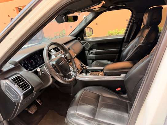 Ranger Rover sport 2019 image 9